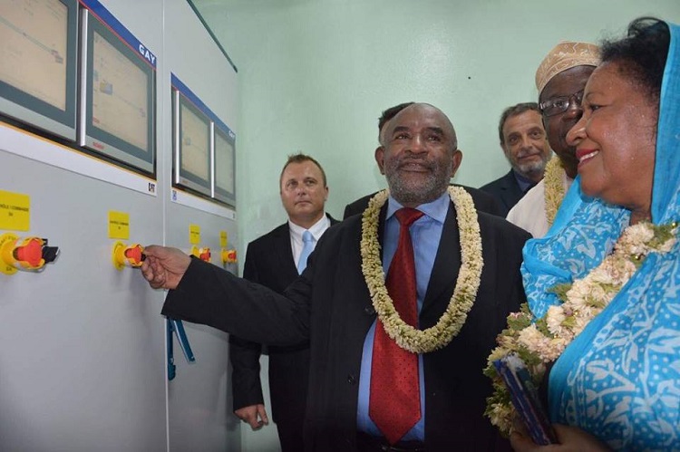 image Inauguration de la nouvelle centrale électrique / Le début d'« une ère nouvelle pour les Comores »